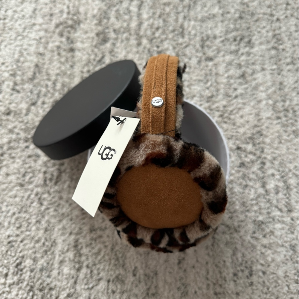 NWT Ugg Leopard Print Earmuffs